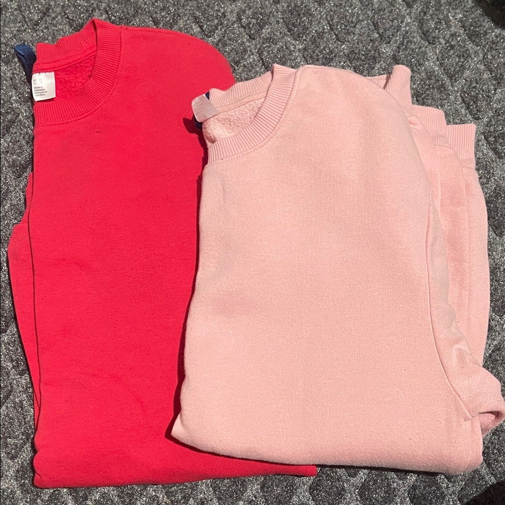 Women’s Red and Pink Crewneck Shirts